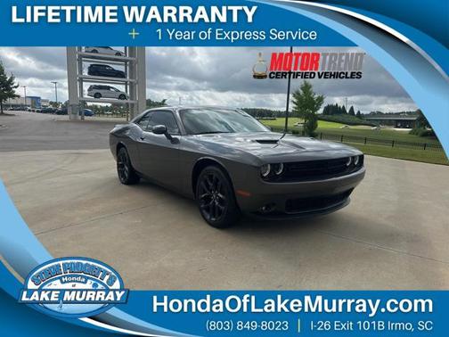 2022 Dodge Challenger SXT