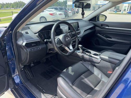 Deep Blue Pearl 2024 Nissan Altima 2.5 SV