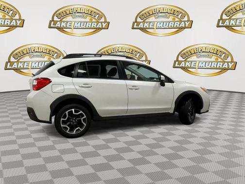 Crystal White Pearl 2017 Subaru Crosstrek 2.0i Premium