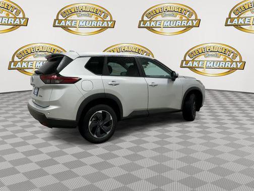 Brilliant Silver Metallic 2024 Nissan Rogue SV