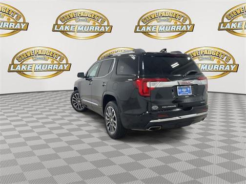 2022 GMC Acadia Denali