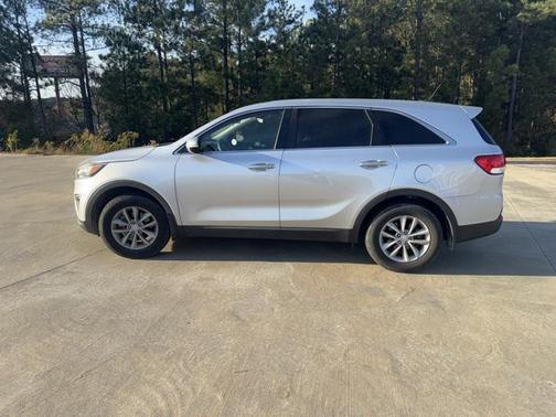 2018 Kia Sorento L
