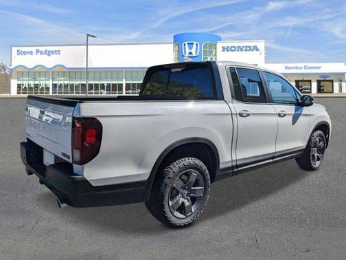 Platinum White Pearl 2026 Honda Ridgeline TrailSport