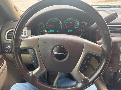 2012 GMC Yukon XL Denali