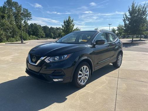 2022 Nissan Rogue Sport SV