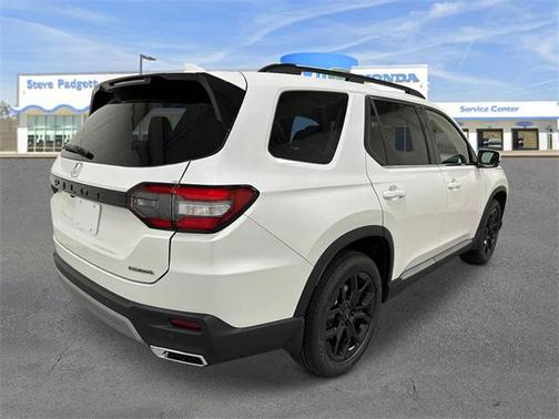 2025 Honda Pilot Touring 8-Passenger