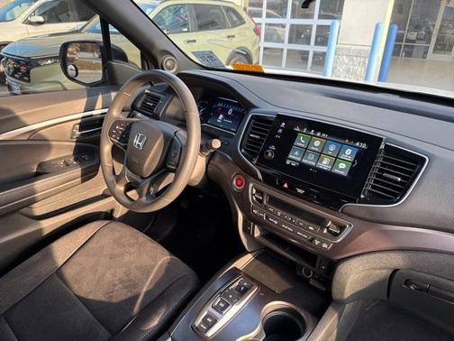 2022 Honda Pilot AWD Sport