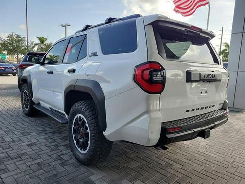 2025 Toyota 4Runner TRD Off Road