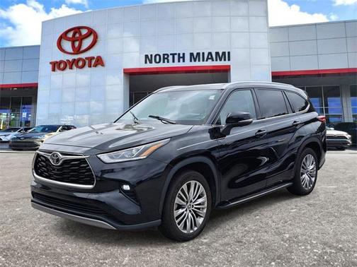 2023 Toyota Highlander Platinum