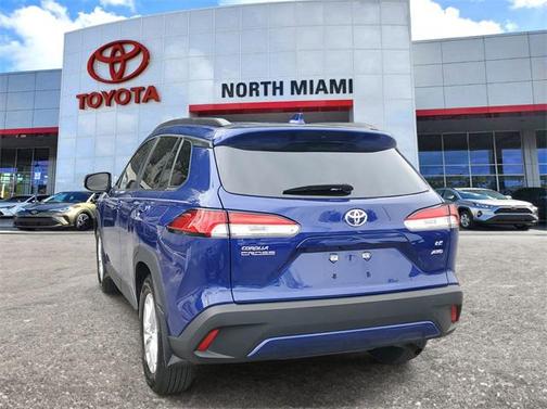 2024 Toyota Corolla Cross LE