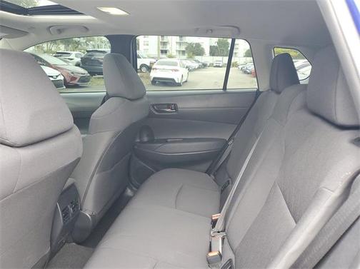 2024 Toyota Corolla Cross LE