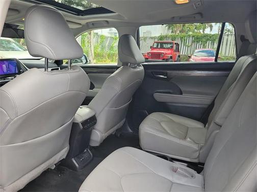 2023 Toyota Highlander Limited