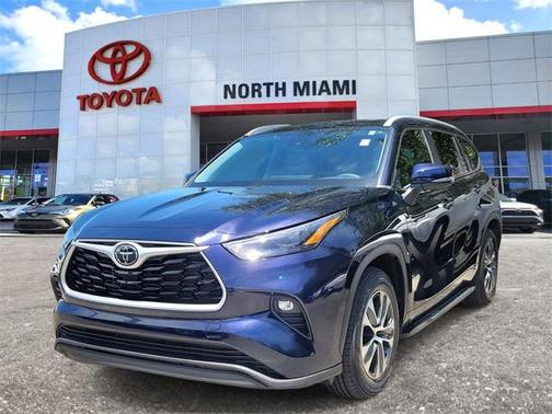 2023 Toyota Highlander XLE