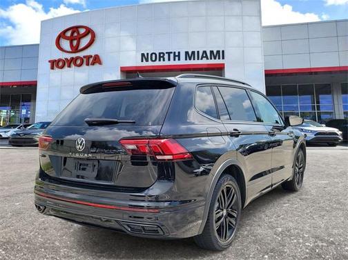 2022 Volkswagen Tiguan 2.0T SE R-Line Black