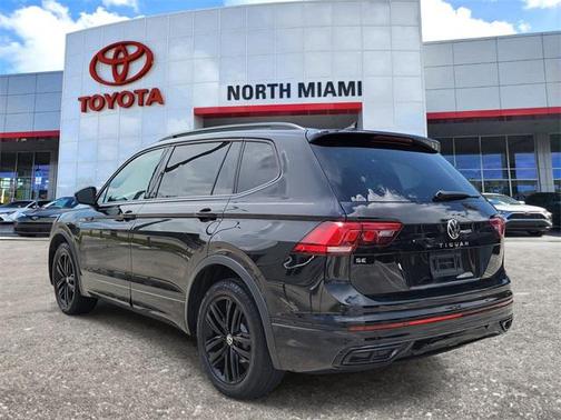 2022 Volkswagen Tiguan 2.0T SE R-Line Black