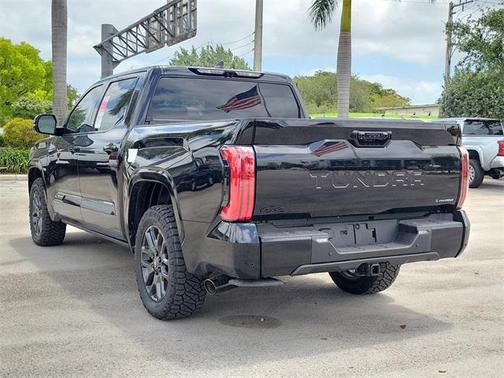 2025 Toyota Tundra Hybrid Platinum