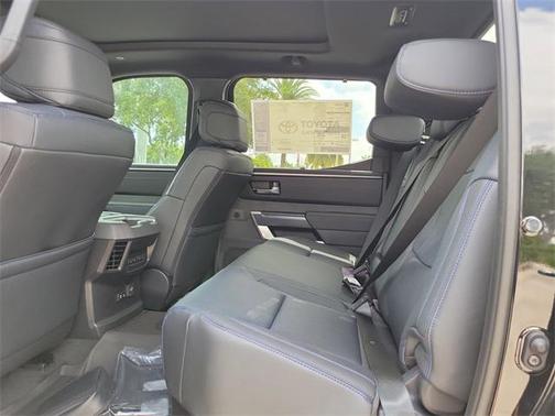 2025 Toyota Tundra Hybrid Platinum