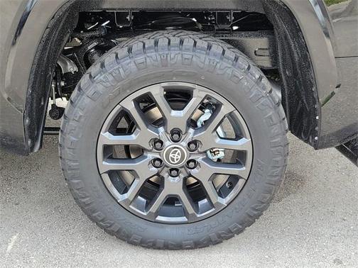 2025 Toyota Tundra Hybrid Platinum