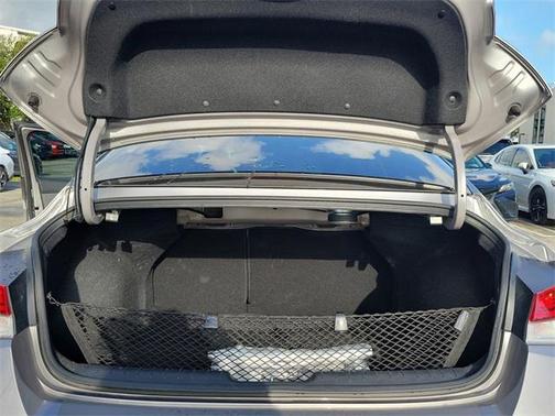 2022 Hyundai ELANTRA Limited