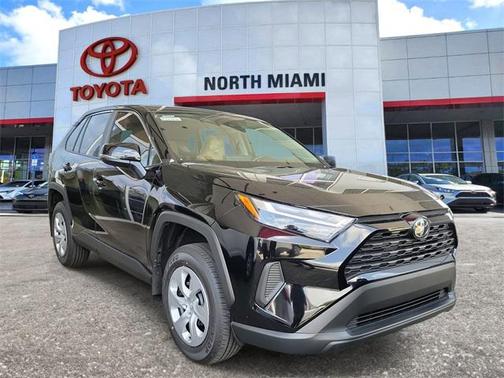 2025 Toyota RAV4 LE