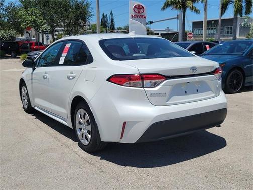 2025 Toyota Corolla LE