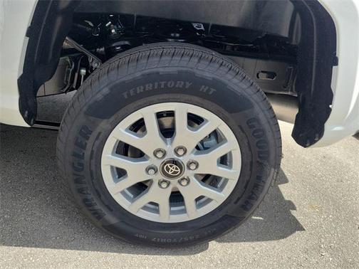2025 Toyota Tacoma SR