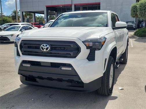 2025 Toyota Tacoma SR
