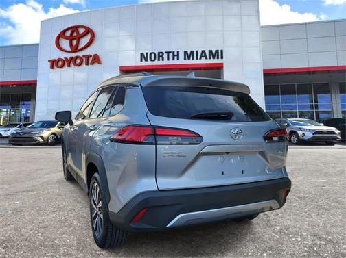 2022 Toyota Corolla Cross XLE