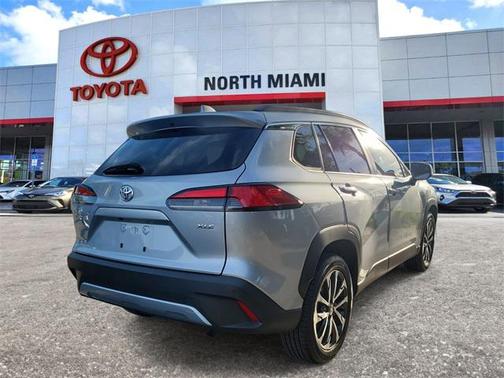 2022 Toyota Corolla Cross XLE