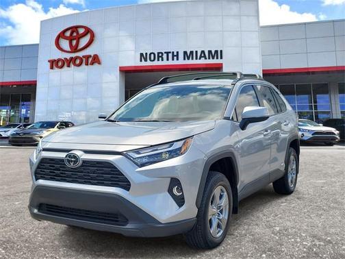 2025 Toyota RAV4 Hybrid XLE