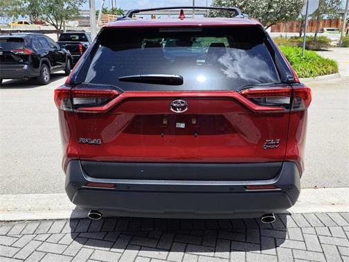 2025 Toyota RAV4 Hybrid XLE Premium