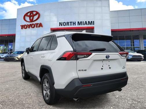 2024 Toyota RAV4 Hybrid LE