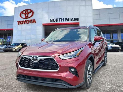 2023 Toyota Highlander XLE