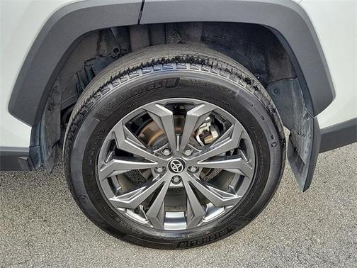 2024 Toyota RAV4 Hybrid XLE Premium