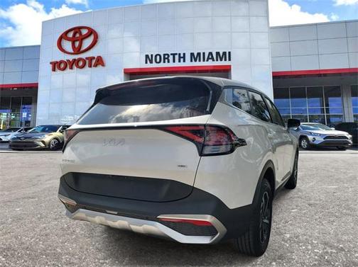 2023 Kia Sportage Hybrid LX