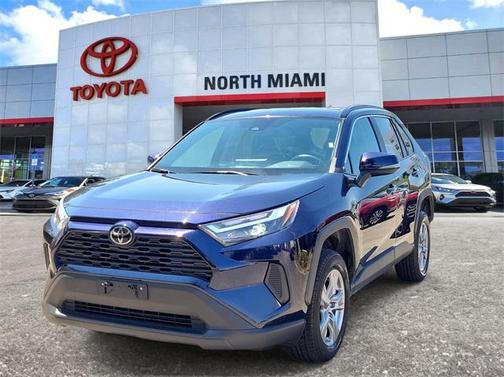 2022 Toyota RAV4 XLE