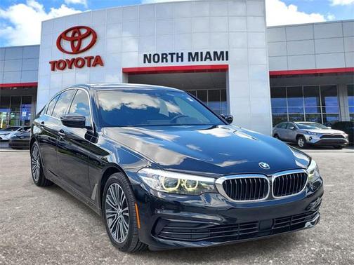 2019 BMW 530 530i