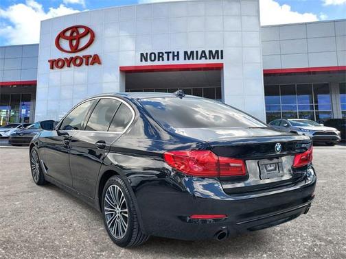 2019 BMW 530 530i