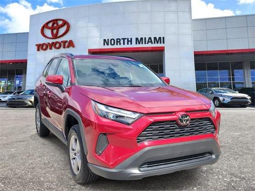 2022 Toyota RAV4 XLE