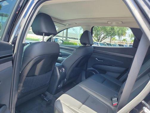 Phantom Black 2023 Hyundai TUCSON Hybrid SEL Convenience