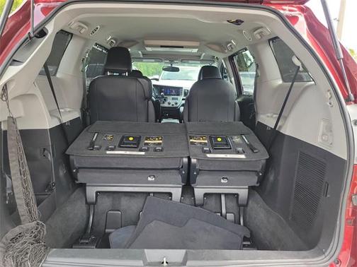 2017 Toyota Sienna SE