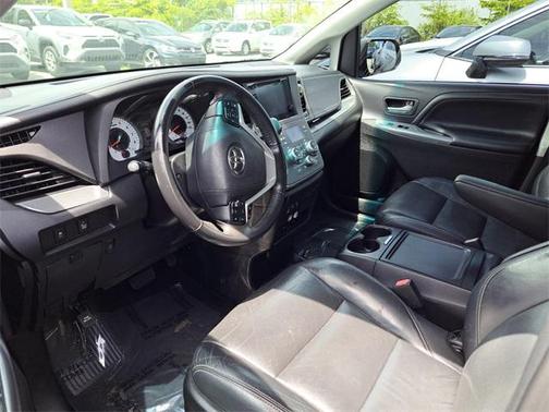 2017 Toyota Sienna SE