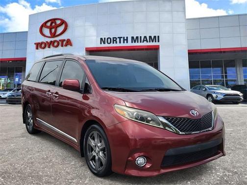2017 Toyota Sienna SE