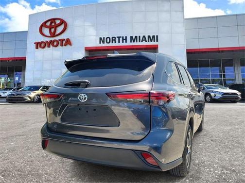 2024 Toyota Highlander XLE