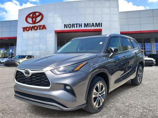 2024 Toyota Highlander XLE