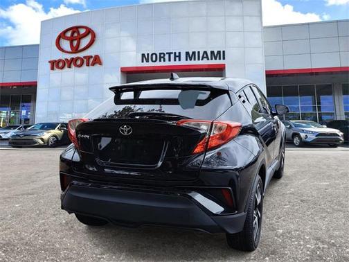 2021 Toyota C-HR XLE