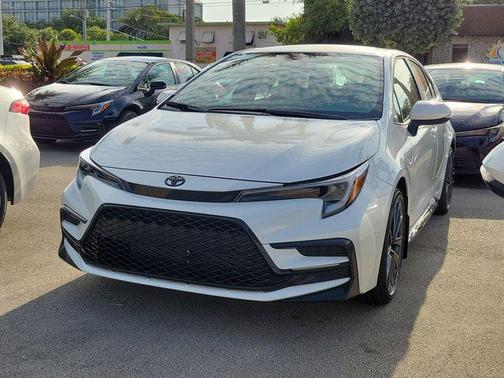 Wind Chill Pearl 2026 Toyota Corolla SE