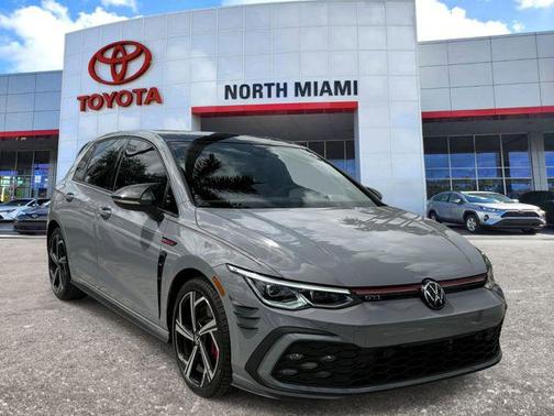 2024 Volkswagen Golf GTI 2.0T SE DSG