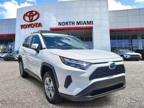 2024 Toyota RAV4 Hybrid LE