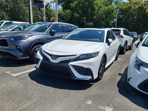 2024 Toyota Camry SE